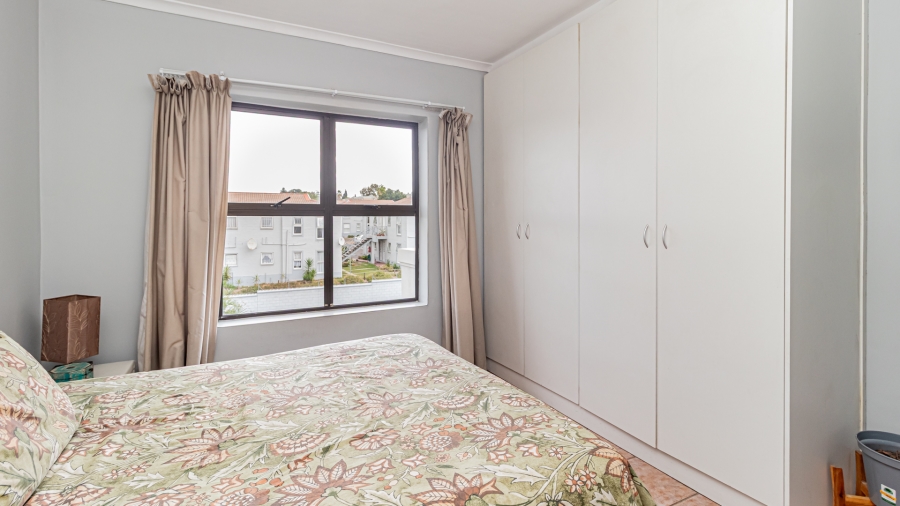 2 Bedroom Property for Sale in Vredekloof Western Cape